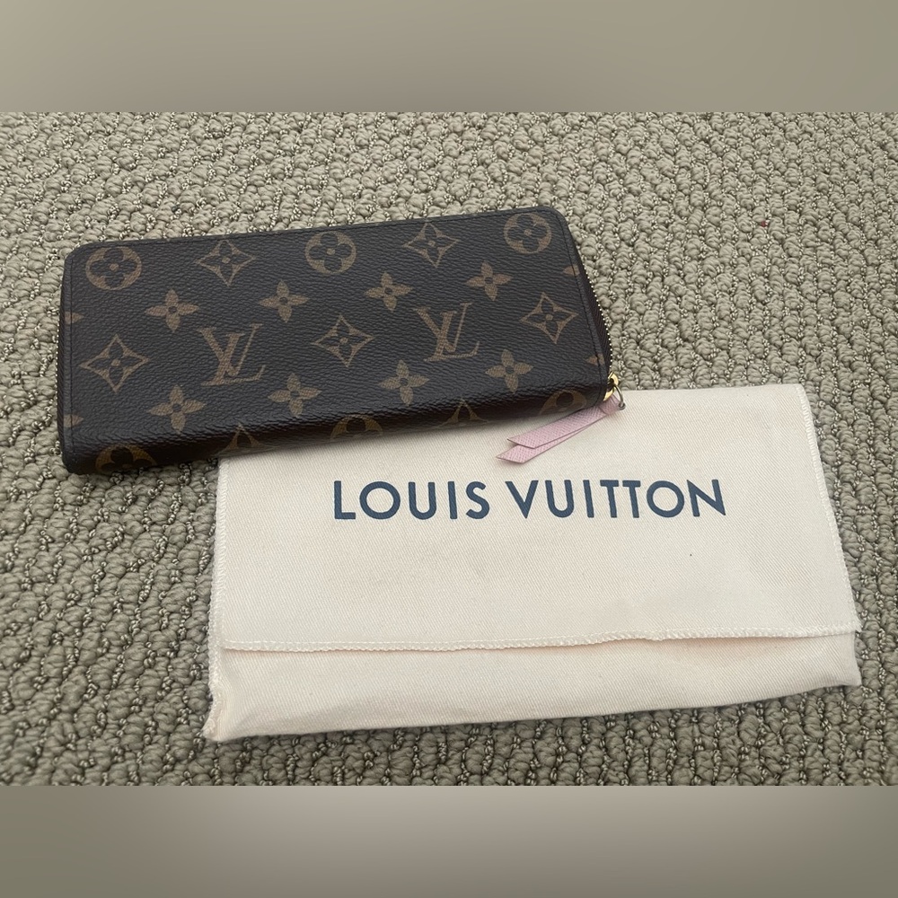 Louis Vuitton Clemence Wallet 💕